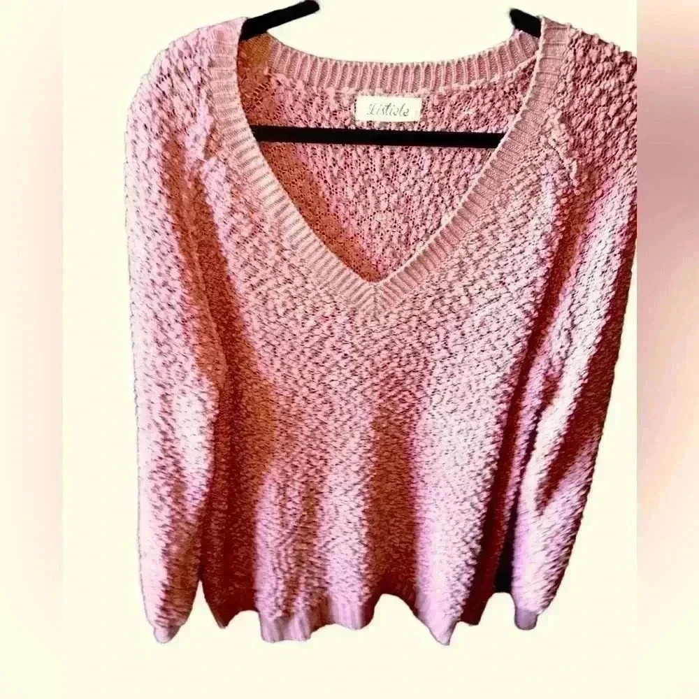 Listicle large mauve / dusty rose relaxed fit  V Neck popcorn sweater. GUC.